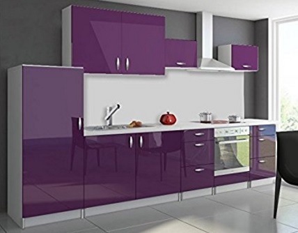 Cucina Completa E Dal Colore Bianco E Viola