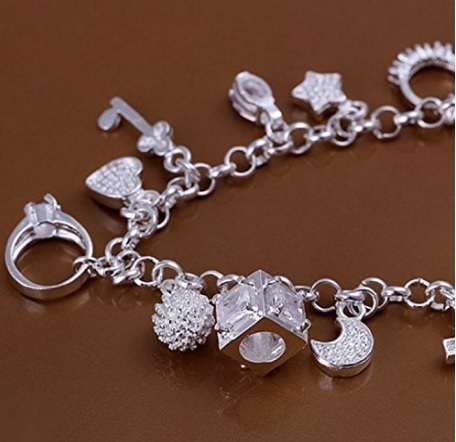 Bracciale Stile Pandora Con Vari Ciondoli