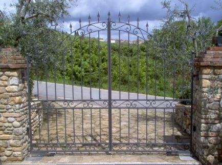 Cancello in ferro battuto classico